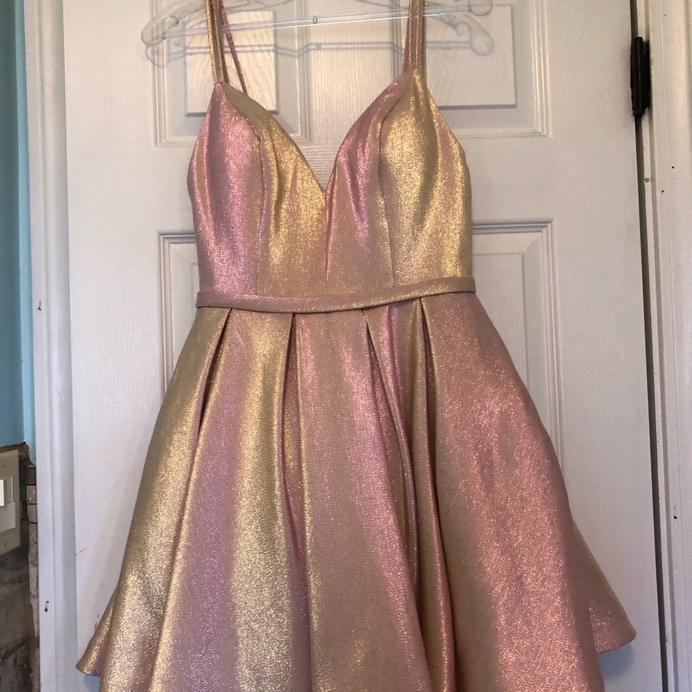Sherri Hill size 4 pink chrome dress with pockets
